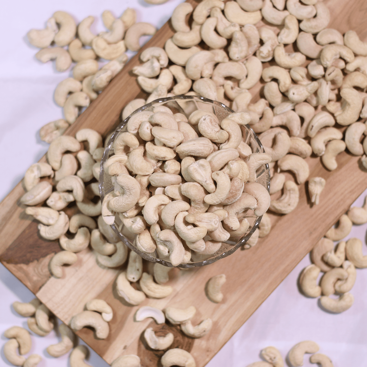 Anandhiya Cashews Plain Cashew Nut / Kaju Whole Kernels [Average Grade}